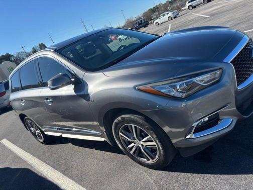 2018 INFINITI QX60 Base