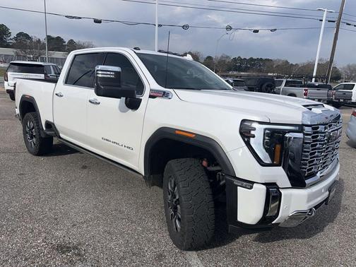 2025 GMC Sierra 2500 Denali