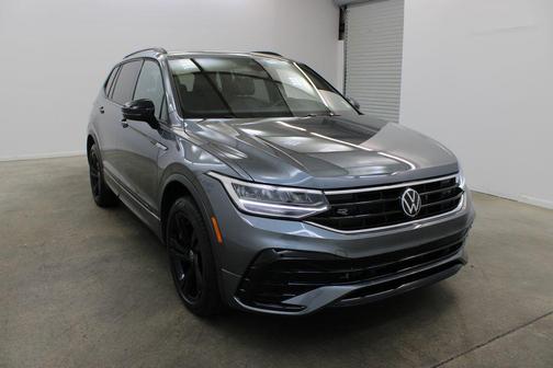 Grey 2024 Volkswagen Tiguan 2.0T SE R-Line Black