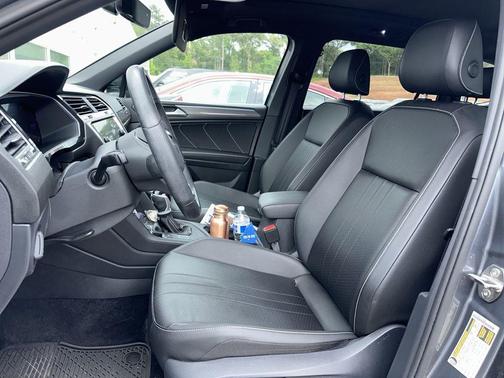 Grey 2024 Volkswagen Tiguan 2.0T SE R-Line Black