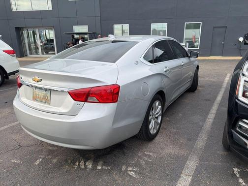 Silver Ice Metallic 2018 Chevrolet Impala 1LT