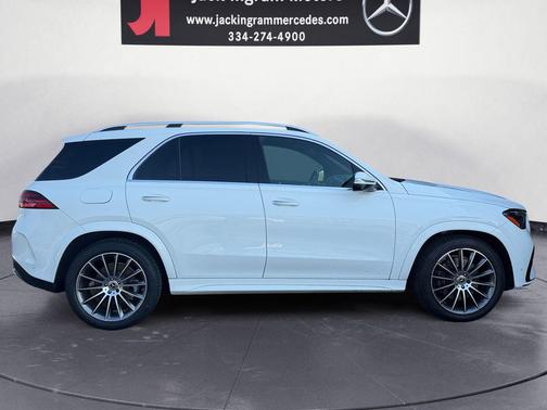 White 2024 Mercedes-Benz GLE 450 4MATIC