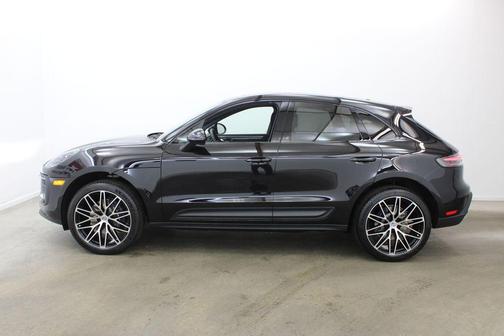 Jet Black 2026 Porsche Macan Macan