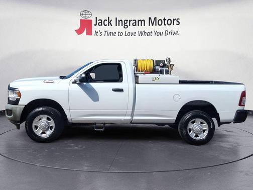 2021 RAM 2500 Tradesman Regular Cab 4x4 8' Box