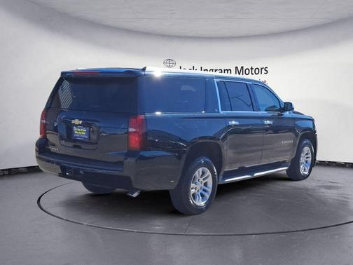 2016 Chevrolet Suburban LT