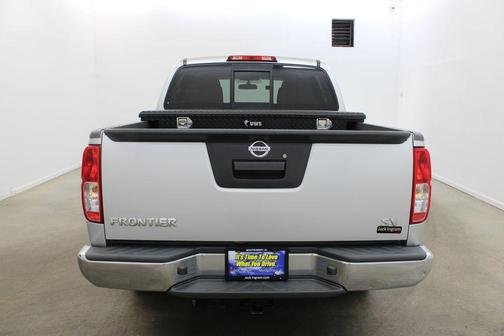Brilliant Silver 2018 Nissan Frontier SV