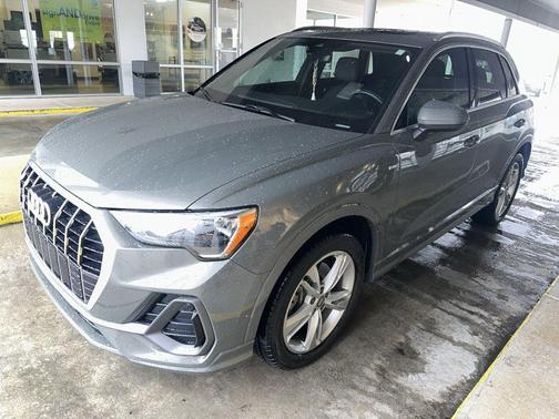 2020 Audi Q3 45 S line Premium