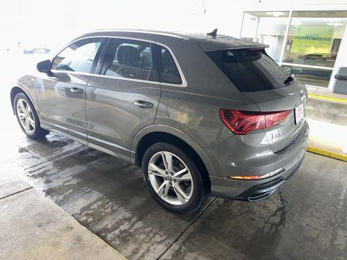 2020 Audi Q3 45 S line Premium