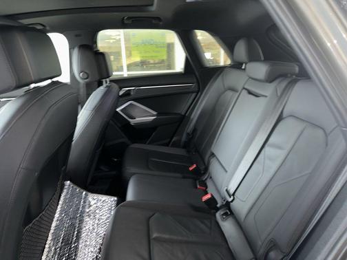 2020 Audi Q3 45 S line Premium
