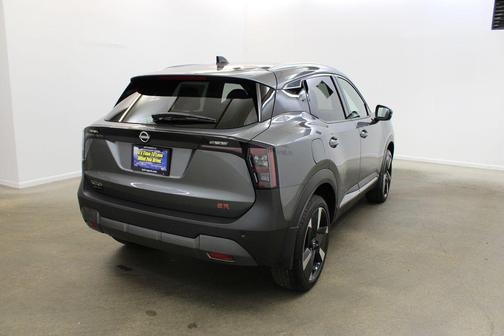 Gun Met 2026 Nissan Kicks SR