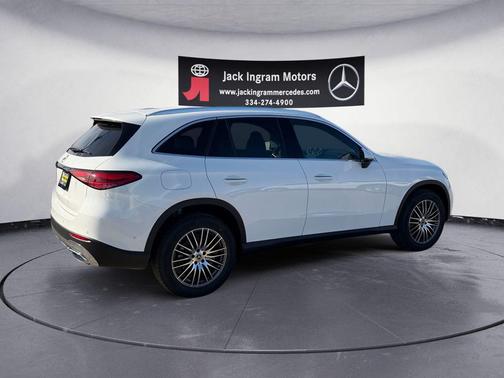 2026 Mercedes-Benz GLC 300 Base