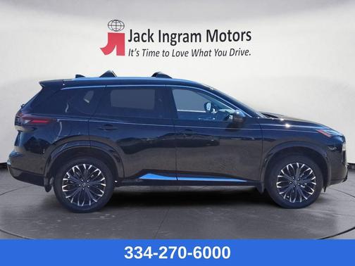 2025 Nissan Rogue Platinum