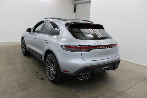 2026 Porsche Macan 