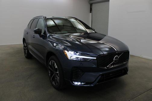 Denim Blue Metallic 2026 Volvo XC60 B5 Plus