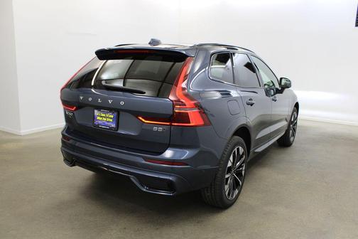 Denim Blue Metallic 2026 Volvo XC60 B5 Plus