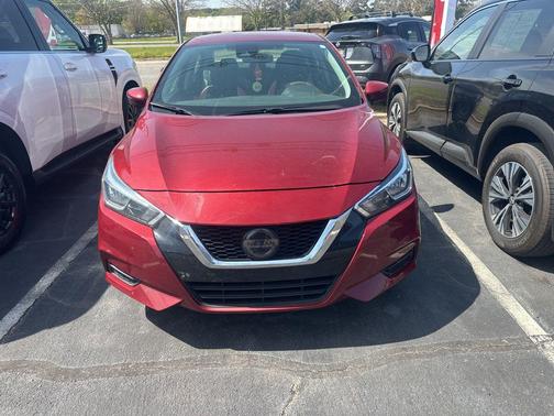 Scarlet Ember Pearl Metallic 2020 Nissan Versa 1.6 SV