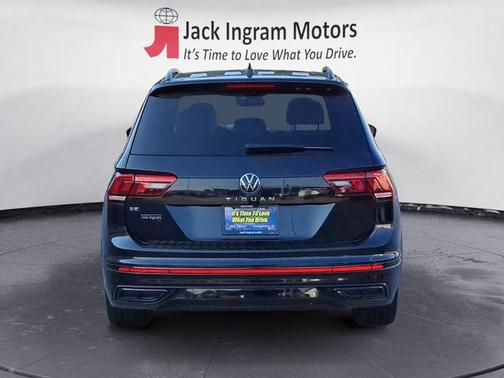 2023 Volkswagen Tiguan 2.0T SE R-Line Black