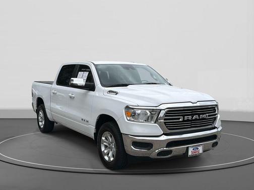 Bright White Clearcoat 2024 RAM 1500 Laramie