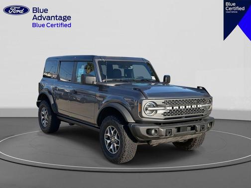Carbonized Gray Metallic 2025 Ford Bronco Badlands
