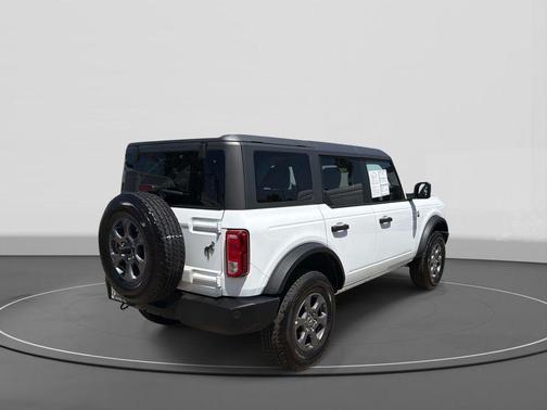 Oxford White 2025 Ford Bronco Big Bend