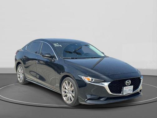 Jet Black Mica 2019 Mazda Mazda3 FWD w/Preferred Package