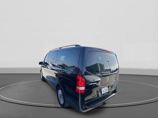 2023 Mercedes-Benz Metris Base