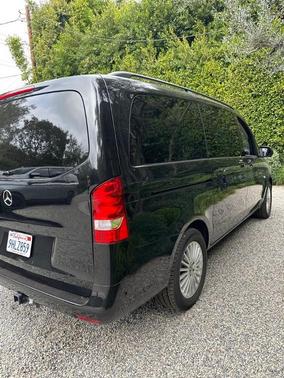 2023 Mercedes-Benz Metris Base