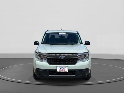 Cactus Green / Gray 2022 Ford Maverick XLT