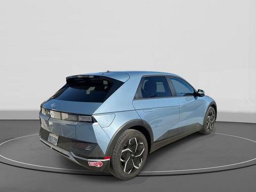 2024 Hyundai IONIQ 5 SE