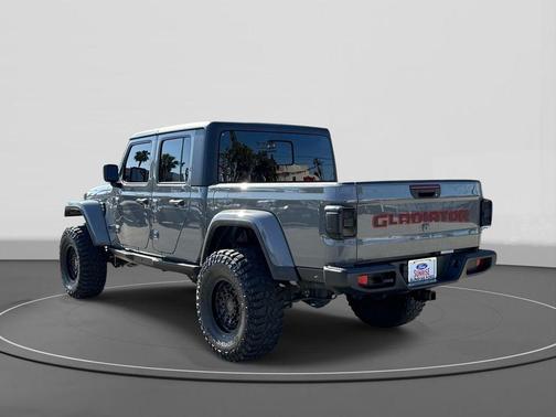 Sting Gray Clearcoat 2022 Jeep Gladiator Sport