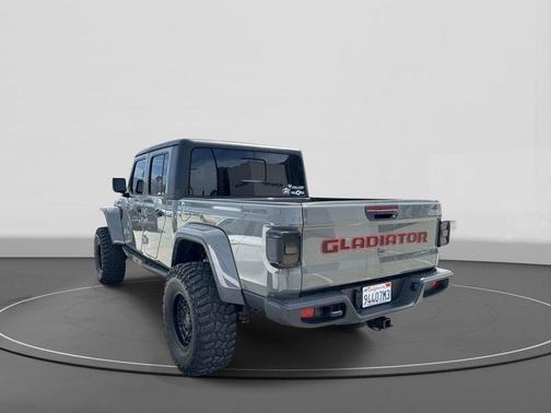 Sting Gray Clearcoat 2022 Jeep Gladiator Sport