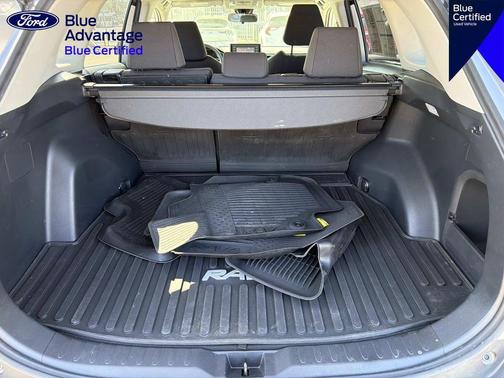 Silver Sky Metallic 2021 Toyota RAV4 Hybrid LE