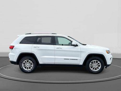 2020 Jeep Grand Cherokee Laredo E