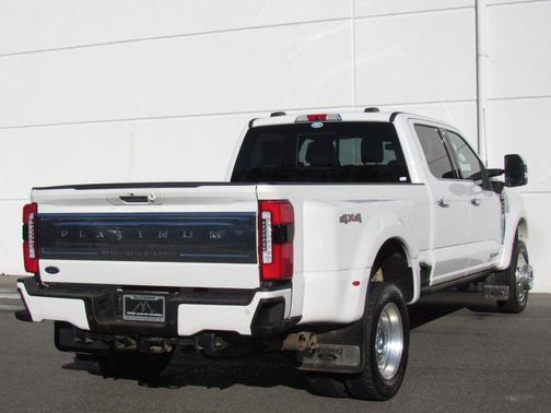 Star White 2024 Ford F-450 Platinum