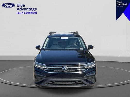 Deep Black Pearl Effect 2024 Volkswagen Tiguan 2.0T S