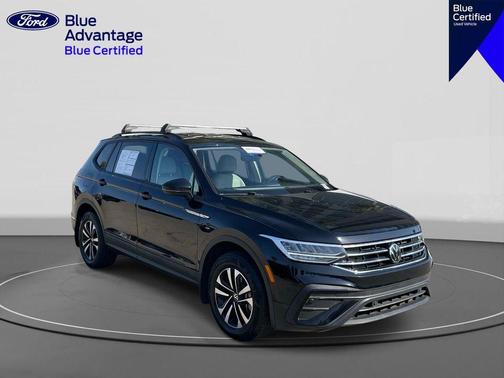 Deep Black Pearl Effect 2024 Volkswagen Tiguan 2.0T S