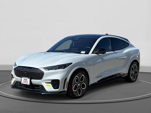 Space White Metallic 2022 Ford Mustang Mach-E GT