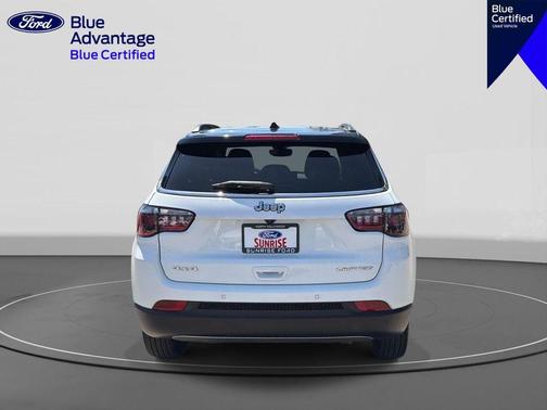 Bright White Clearcoat 2024 Jeep Compass Limited