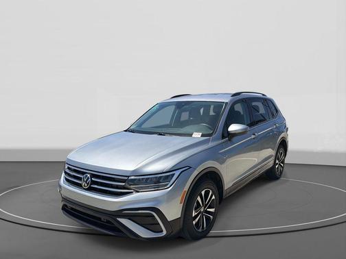 Pyrite Silver Metallic 2024 Volkswagen Tiguan 2.0T S