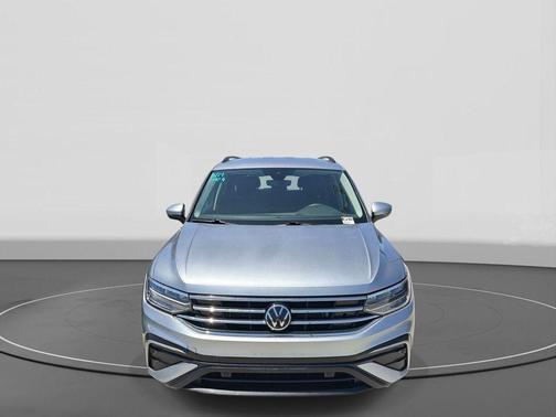 Pyrite Silver Metallic 2024 Volkswagen Tiguan 2.0T S