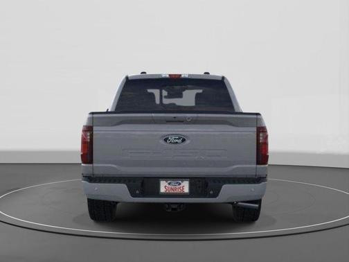 Avalanche 2026 Ford F-150 XLT