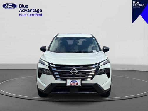 Glacier White 2024 Nissan Rogue S