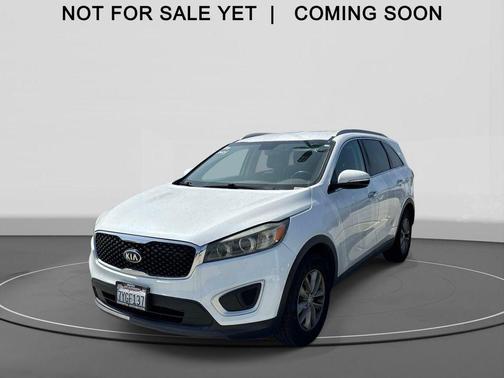 2017 Kia Sorento LX