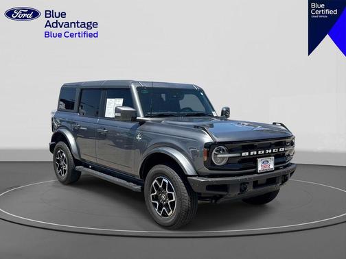 Carbonized Gray Metallic 2023 Ford Bronco Outer Banks