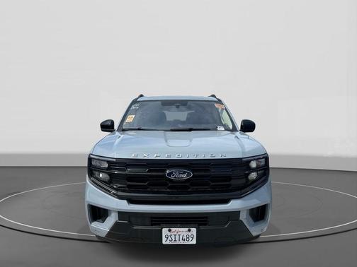 Glacier Gray Metallic 2025 Ford Expedition Max Active