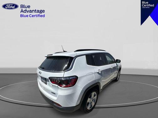 Bright White Clearcoat 2022 Jeep Compass Latitude