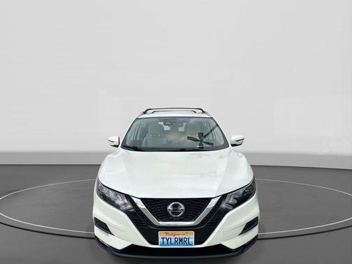 White 2020 Nissan Rogue Sport SV
