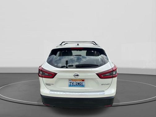 White 2020 Nissan Rogue Sport SV