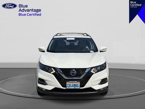 White 2020 Nissan Rogue Sport SV