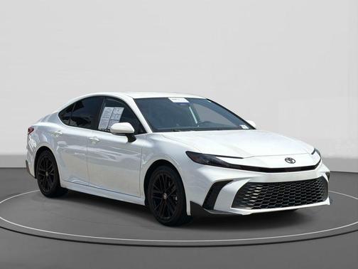 Ice 2025 Toyota Camry SE